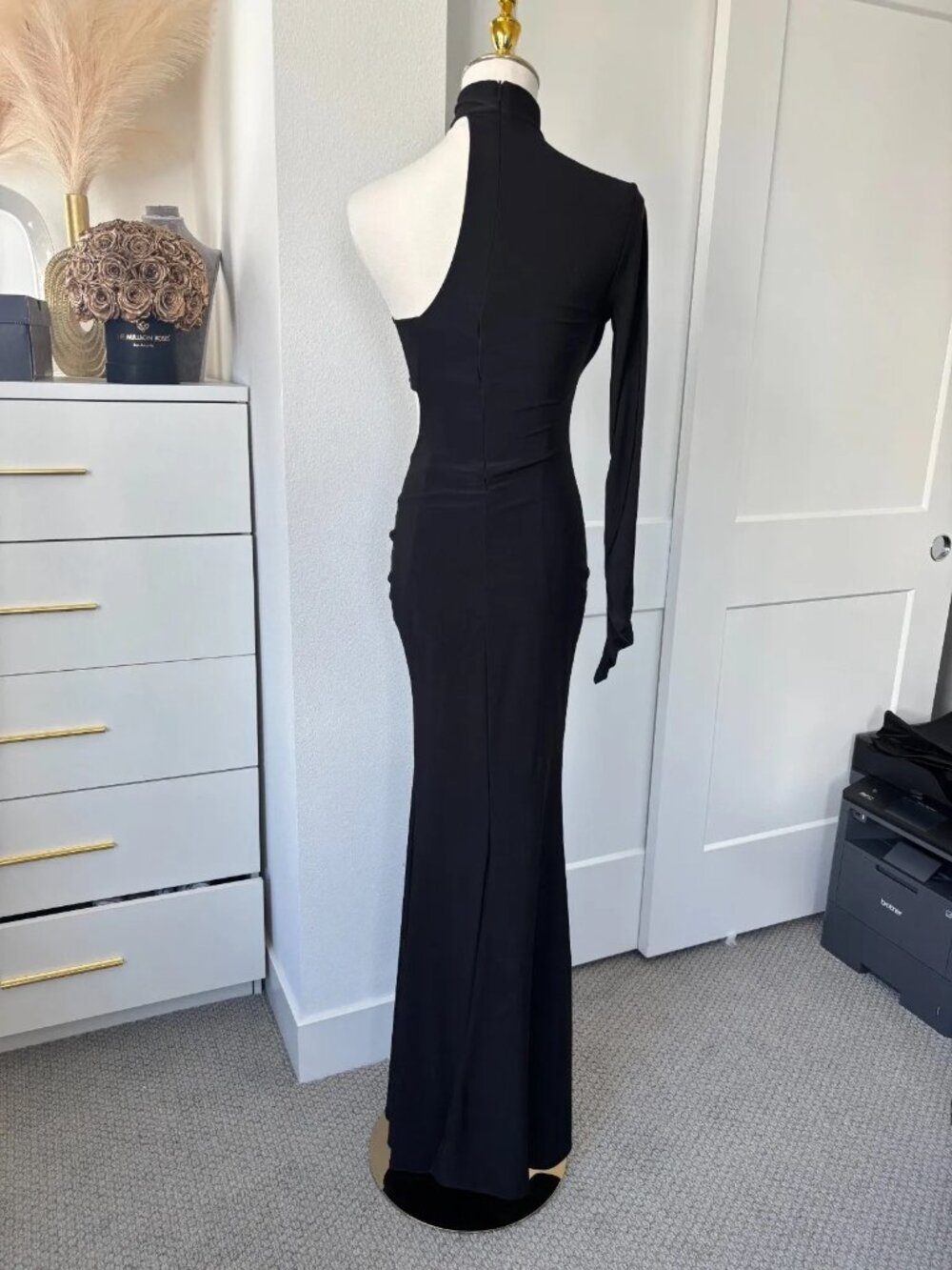 CLUB LONDON Socialite Black One-Sleeve Cut-Out Maxi Length Dress Women's Size 2 - Picture 8 of 10